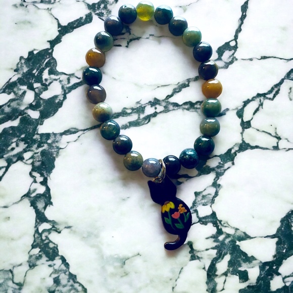 Handcrafted cat charm bracelet - Picture 2 of 5